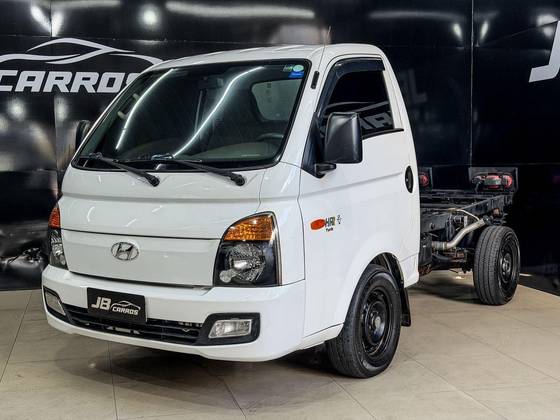 HYUNDAI HR 2.5 LONGO SEM CAÇAMBA 4X2 16V 130CV TURBO INTERCOOLER DIESEL 2P MANUAL